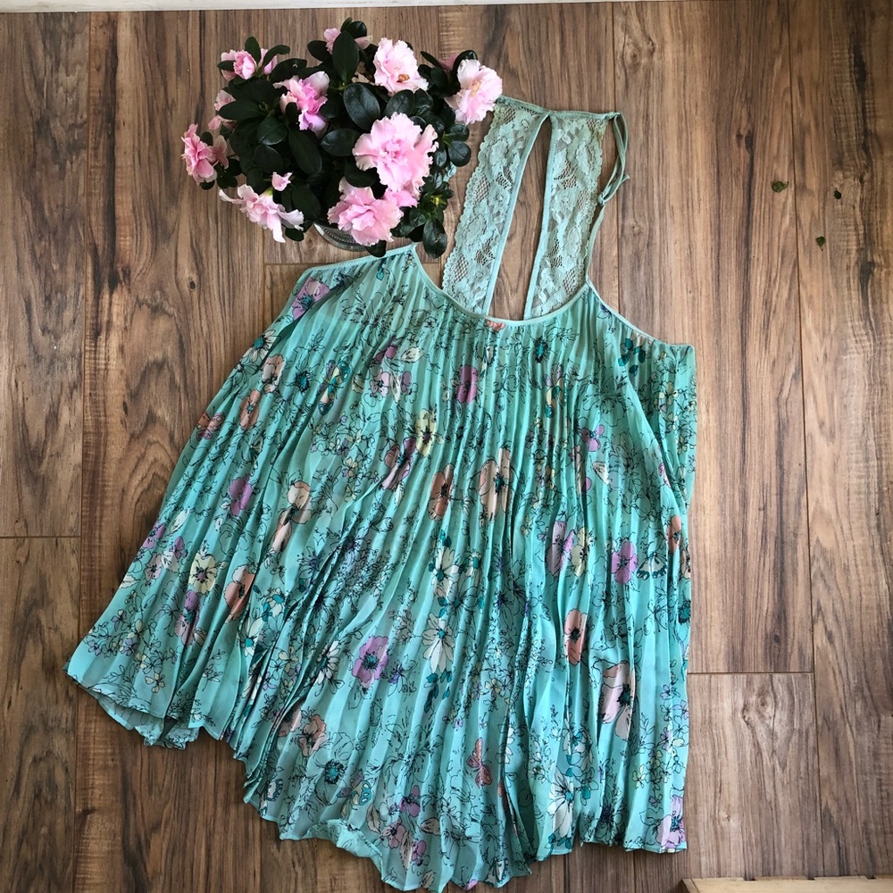 *SOLD* Turquoise and floral sleeping dress